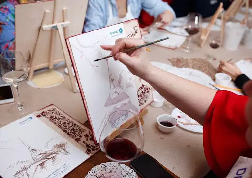 Мастер-класс рисования вином "Винная гризайль" для двоих  – dream-moments